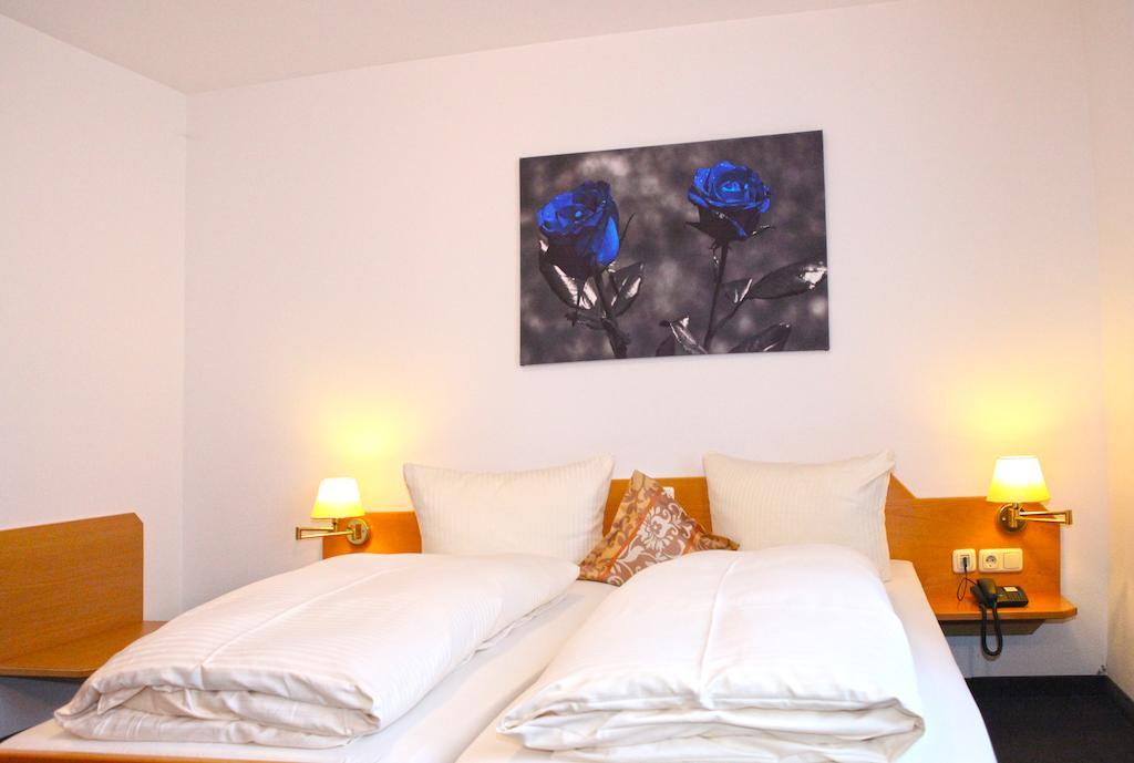 Hotel Am Ostpark Neubiberg Habitación foto